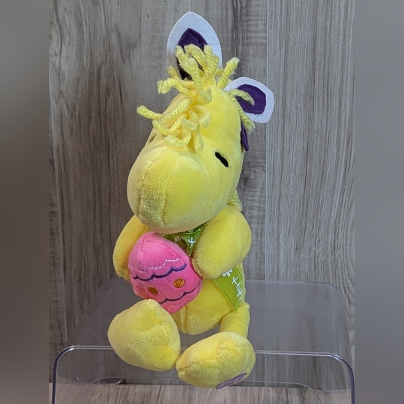 Peanuts WOODSTOCK Easter Bunny 9" Plush w/ SOUND Plays "Linus & Lucy" - Picture 1 of 7